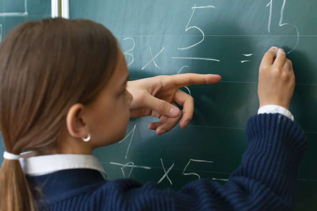 Pamatizglītības programma ar plānotiem augstākiem sasniedzamajiem rezultātiem matemātikā